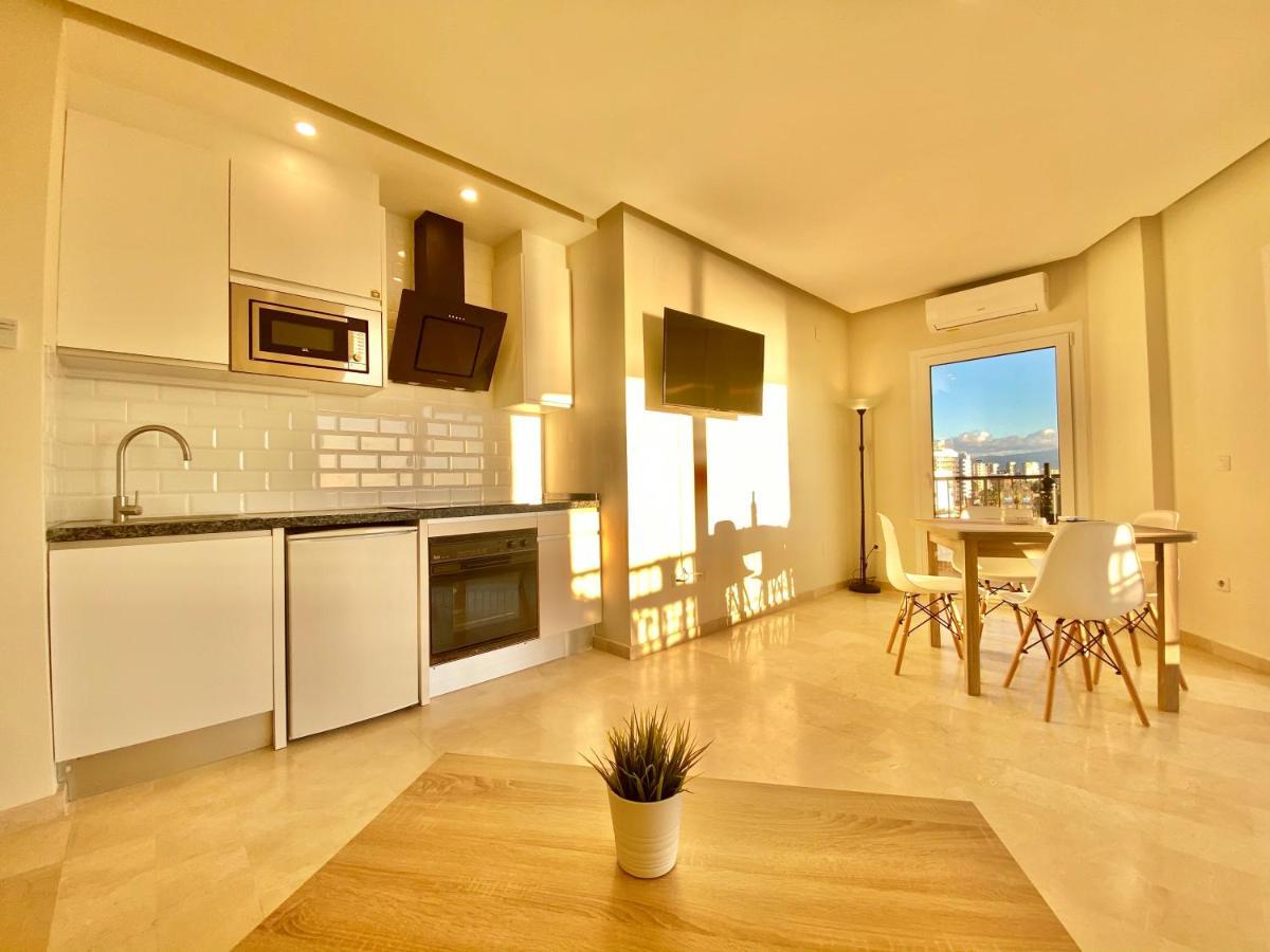Apartamentos Turisticos Castillo Del Vigia Torremolinos Exterior foto